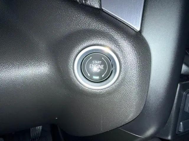 2021 GMC Sierra 1500 4WD Crew Cab Short Box SLT
