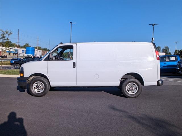 2022 GMC Savana Cargo RWD 2500 Regular Wheelbase Work Van