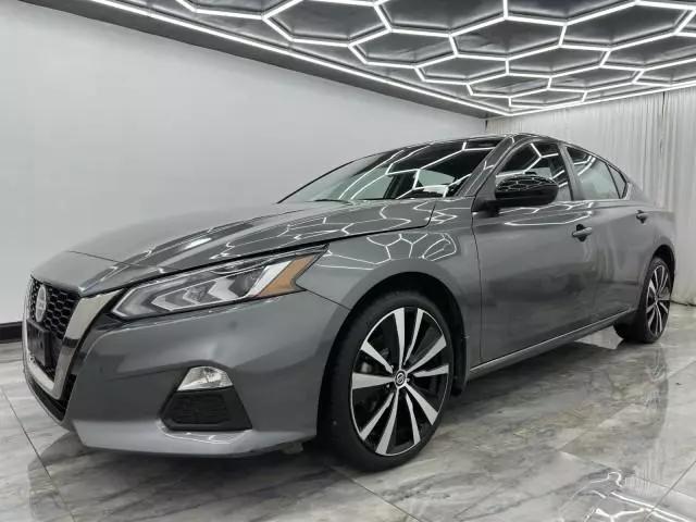 2022 Nissan Altima SR Intelligent AWD