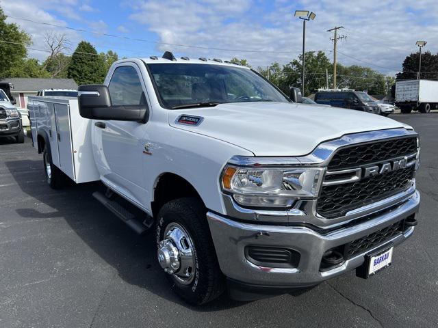 2024 RAM Ram 3500 Chassis Cab RAM 3500 TRADESMAN CHASSIS REGULAR CAB 4X4 84 CA