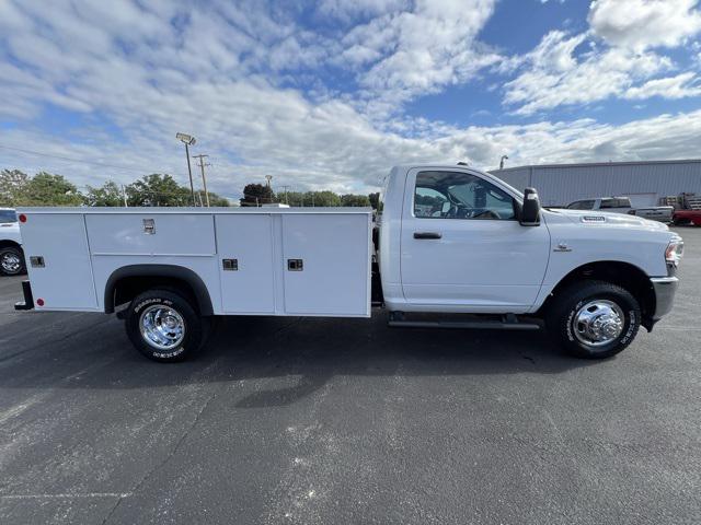 2024 RAM Ram 3500 Chassis Cab RAM 3500 TRADESMAN CHASSIS REGULAR CAB 4X4 84 CA
