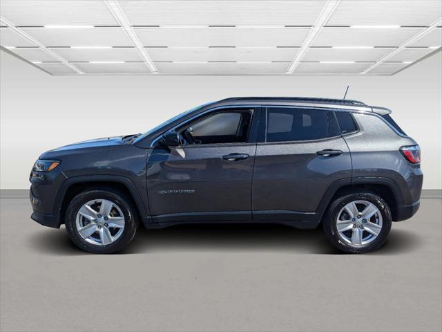 2022 Jeep Compass Latitude FWD