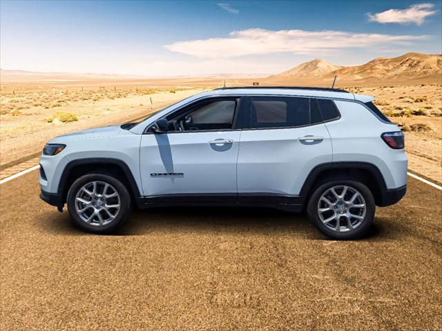 2024 Jeep Compass Latitude Lux FWD