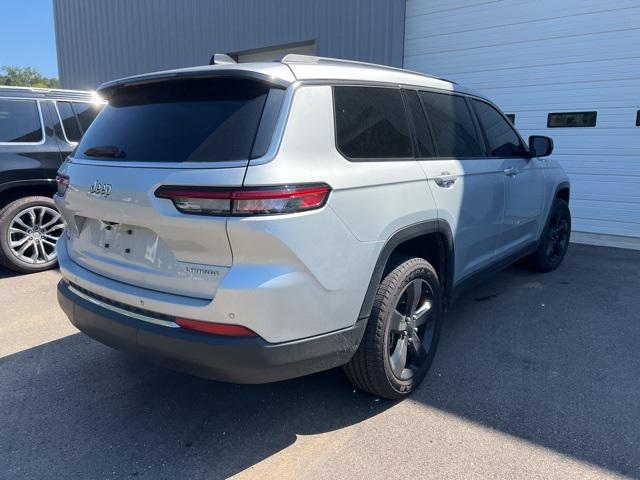 2021 Jeep Grand Cherokee L Laredo 4x2