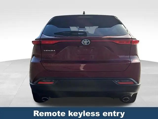 2023 Toyota Venza LE
