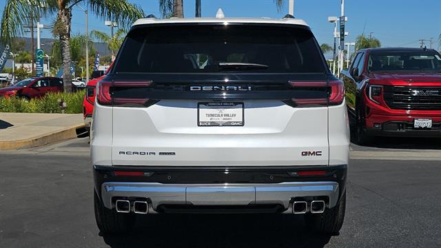 2024 GMC Acadia AWD Denali 11