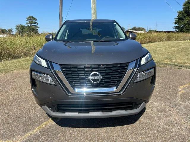 2022 Nissan Rogue SV FWD