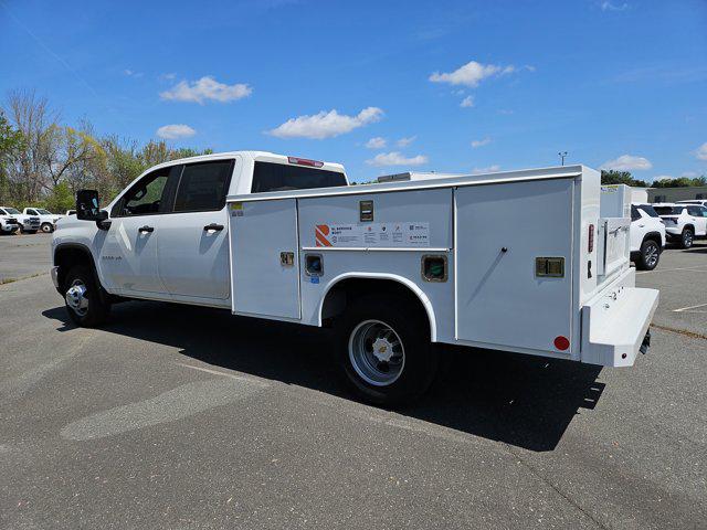 2024 Chevrolet Silverado 3500HD CC Work Truck