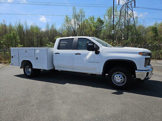2024 Chevrolet Silverado 3500HD CC Work Truck