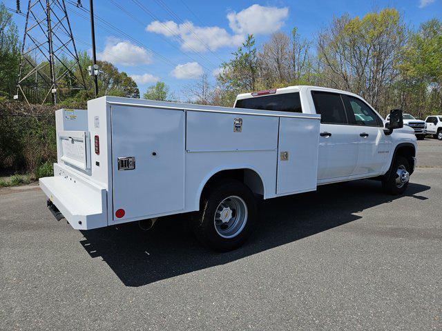 2024 Chevrolet Silverado 3500HD CC Work Truck