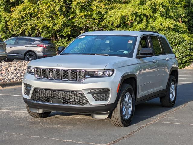 2024 Jeep Grand Cherokee GRAND CHEROKEE LAREDO 4X4