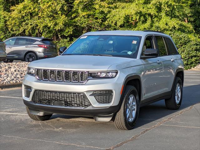 2024 Jeep Grand Cherokee GRAND CHEROKEE LAREDO 4X4