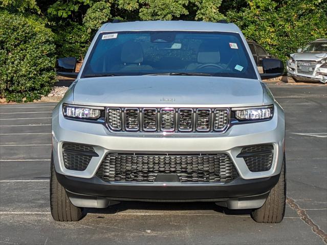 2024 Jeep Grand Cherokee GRAND CHEROKEE LAREDO 4X4