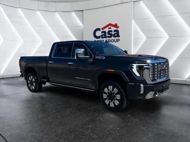 2024 GMC Sierra 2500HD 4WD Crew Cab Standard Bed Denali