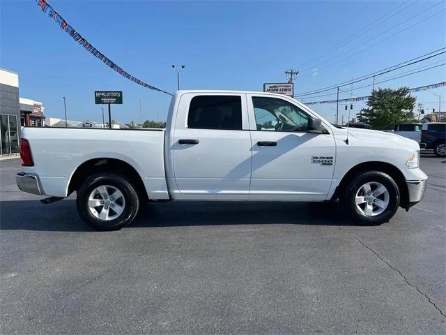 2022 RAM 1500 Classic SLT Crew Cab 4x2 57 Box