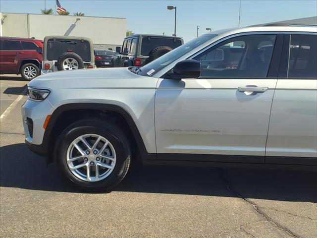 2023 Jeep Grand Cherokee Laredo X 4x2