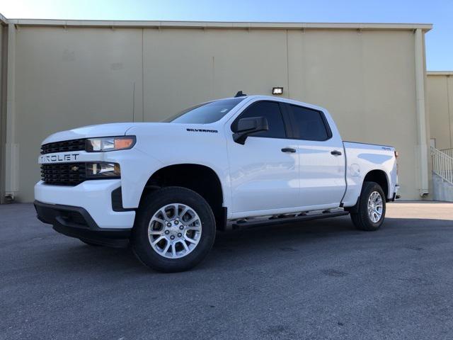 2021 Chevrolet Silverado 1500 4WD Crew Cab Short Bed Custom