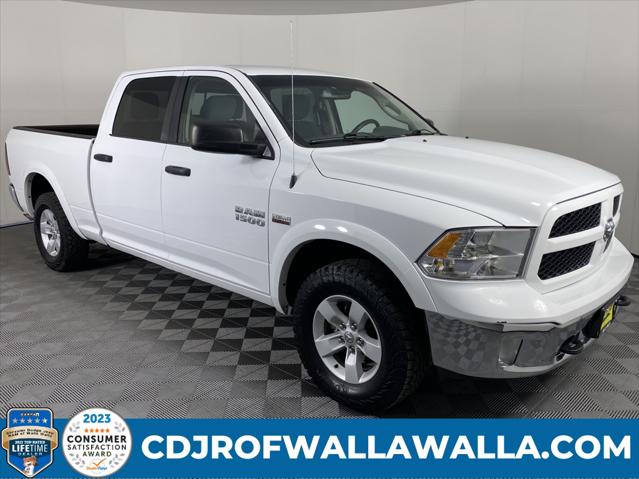 2016 RAM 1500 SLT