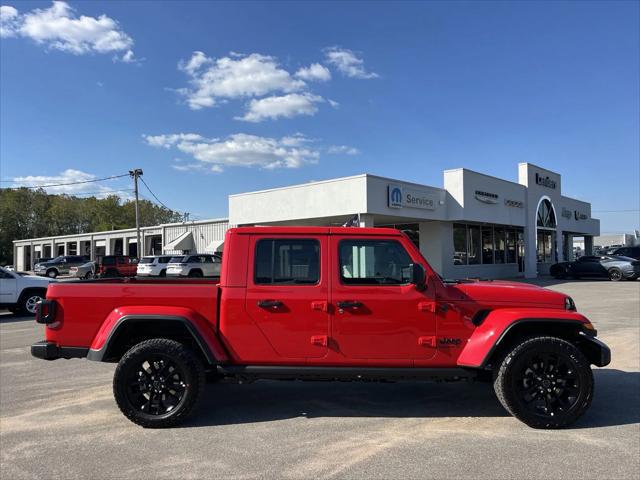 2024 Jeep Gladiator GLADIATOR NIGHTHAWK 4X4