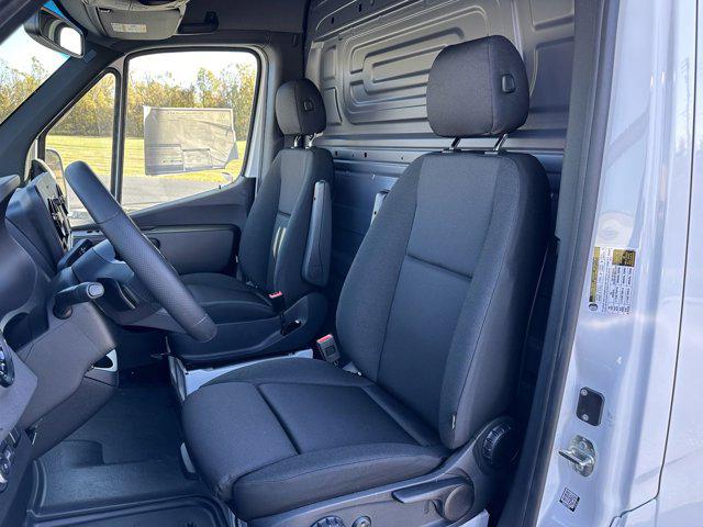 2025 Mercedes-Benz Sprinter 2500 Standard Roof 4-Cyl Diesel