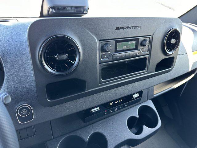 2025 Mercedes-Benz Sprinter 2500 Standard Roof 4-Cyl Diesel