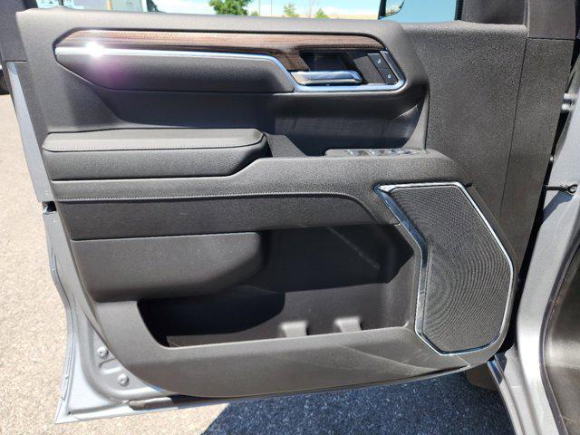 2024 Chevrolet Silverado 1500 4WD Crew Cab Short Bed LT with 2FL