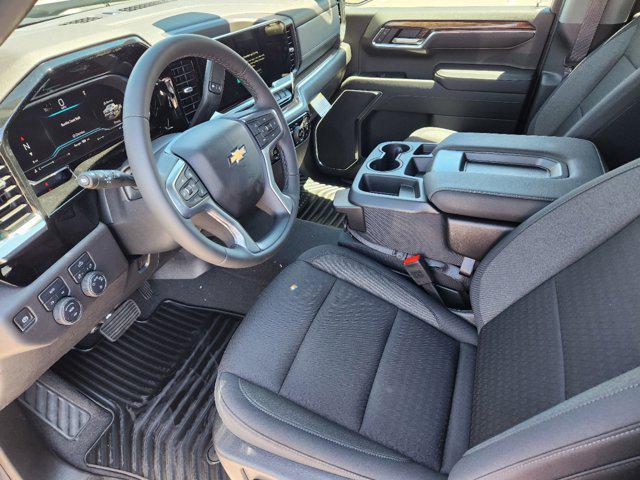 2024 Chevrolet Silverado 1500 4WD Crew Cab Short Bed LT with 2FL