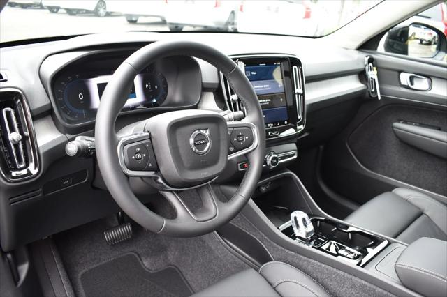 2025 Volvo XC40 Plus Dark Theme
