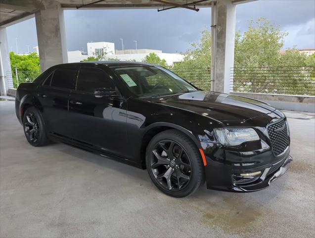 2022 Chrysler 300 Touring L