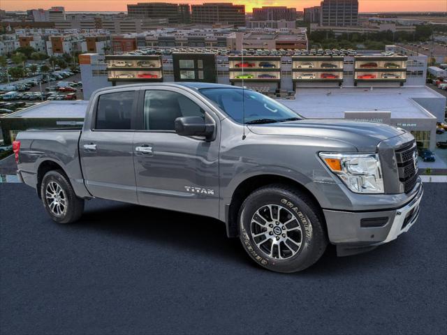 2021 Nissan TITAN Crew Cab SV 4x2