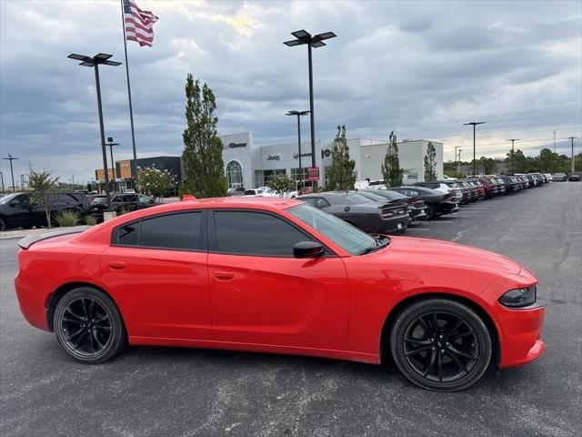 2017 Dodge Charger SXT RWD