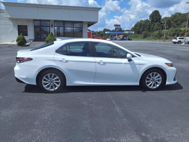 2022 Toyota Camry LE AWD