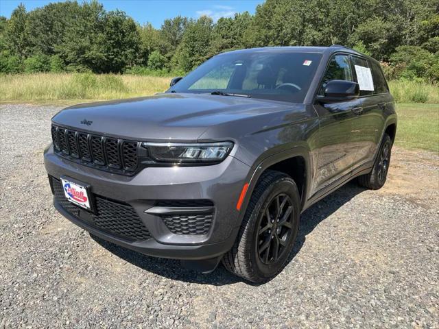 2023 Jeep Grand Cherokee Altitude 4x2