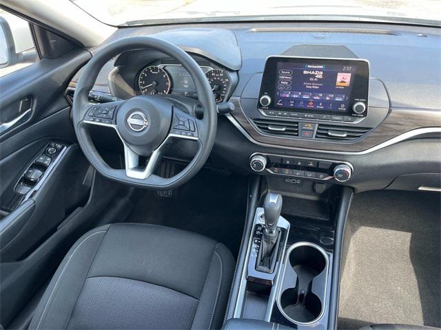 2023 Nissan Altima SV FWD