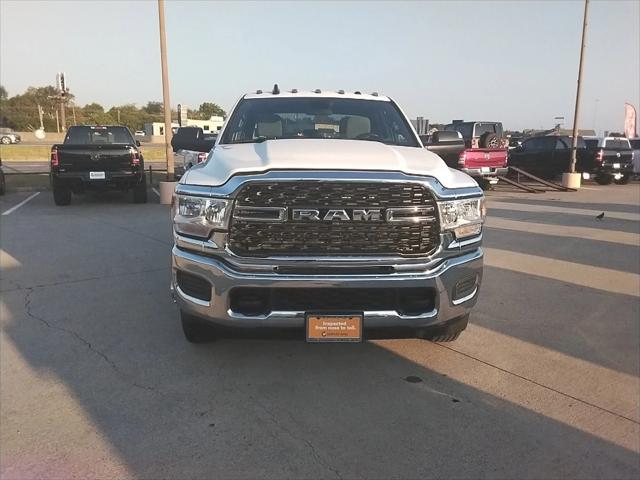 2022 RAM 3500 Big Horn Crew Cab 4x4 8 Box