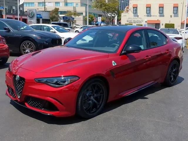 2024 Alfa Romeo Giulia Quadrifoglio