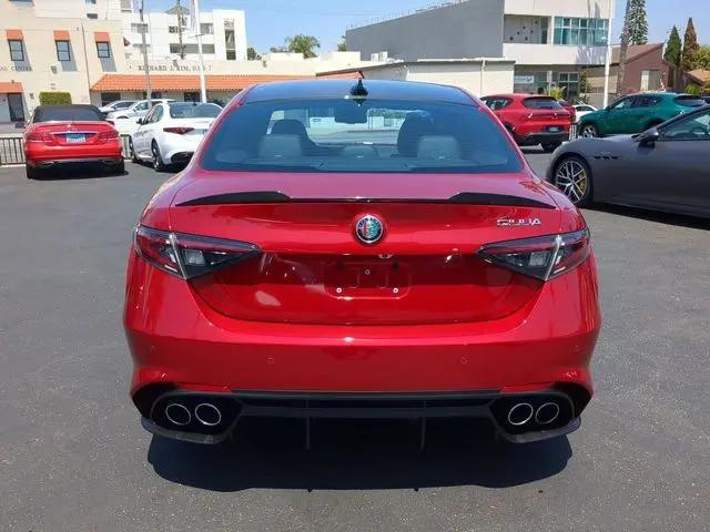 2024 Alfa Romeo Giulia Quadrifoglio