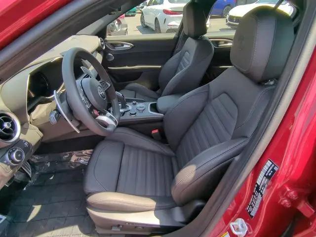 2024 Alfa Romeo Giulia Quadrifoglio