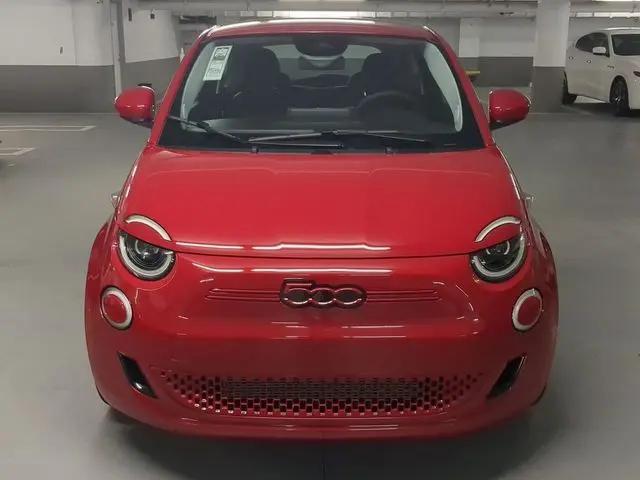 2024 Fiat 500e INSPI(RED) FWD