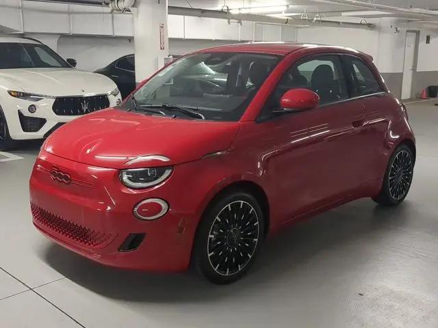 2024 Fiat 500e INSPI(RED) FWD