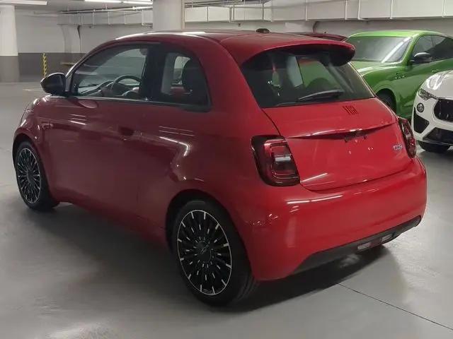 2024 Fiat 500e INSPI(RED) FWD