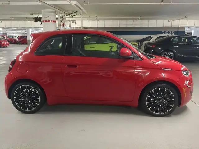 2024 Fiat 500e INSPI(RED) FWD