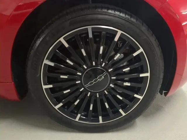 2024 Fiat 500e INSPIRED FWD