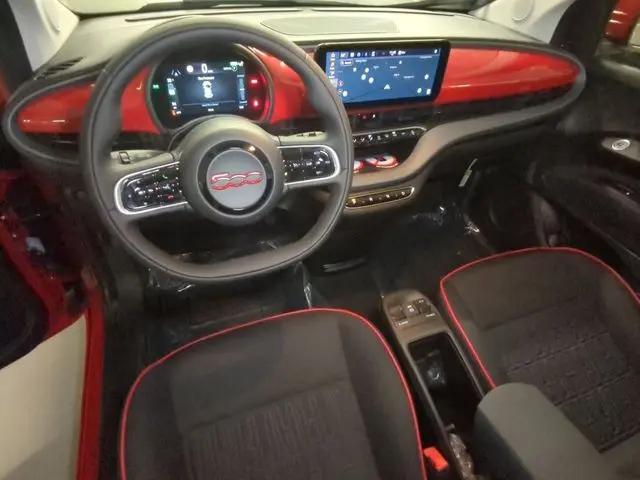 2024 Fiat 500e INSPIRED FWD