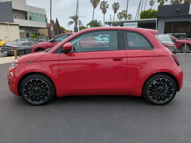 2024 Fiat 500e INSPI(RED) FWD