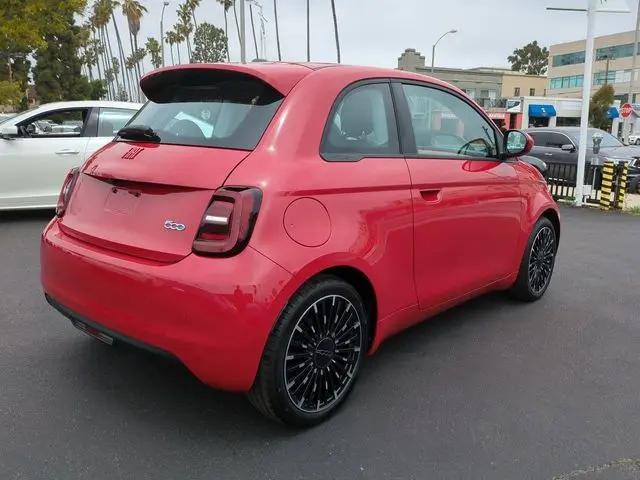 2024 Fiat 500e INSPI(RED) FWD