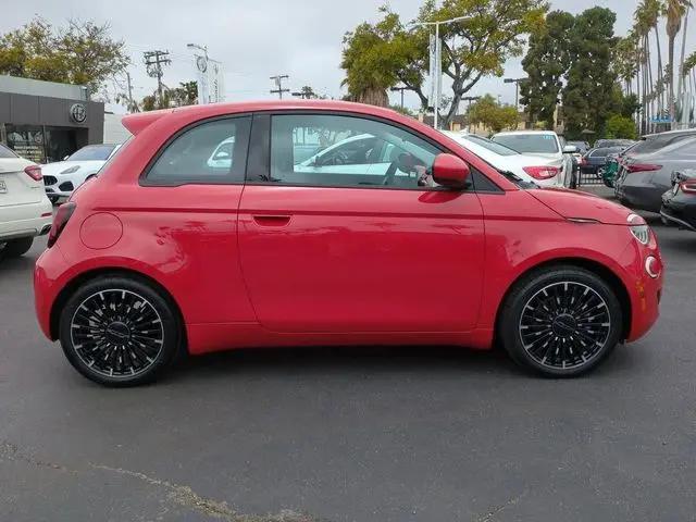 2024 Fiat 500e INSPI(RED) FWD