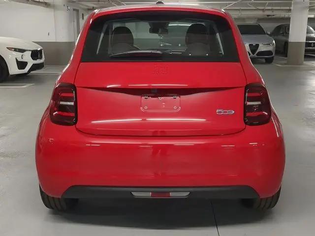 2024 Fiat 500e INSPI(RED) FWD