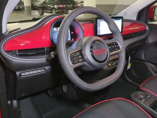 2024 Fiat 500e INSPIRED FWD