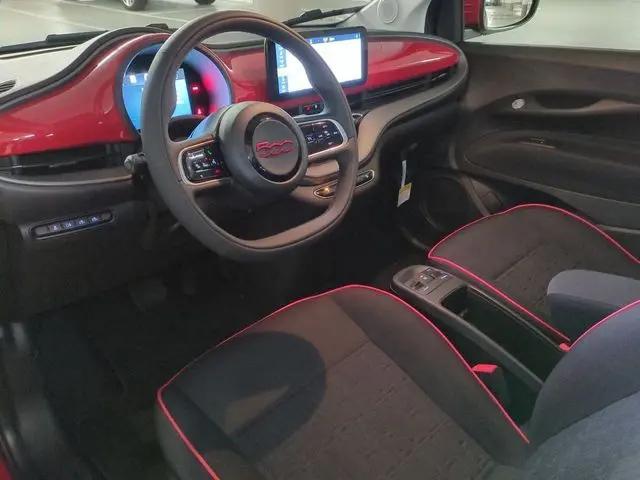 2024 Fiat 500e INSPIRED FWD